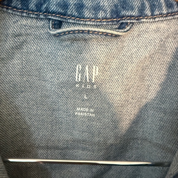 GAP Kids Distressed Denim Jacket Size L (10) - Picture 3 of 5